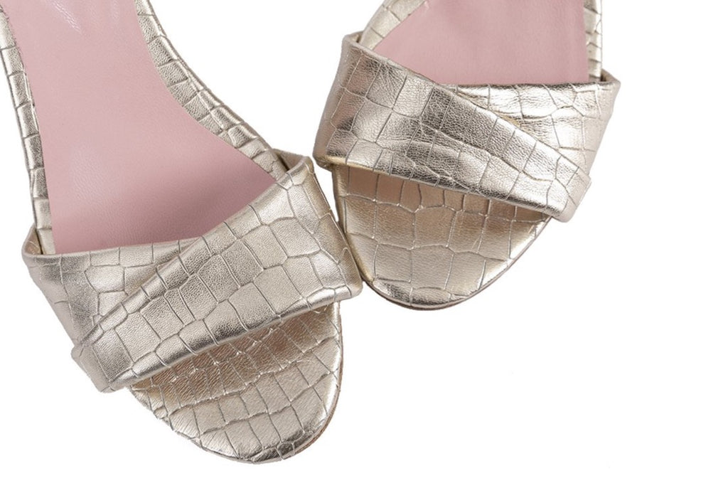 sandales sofia cuir doré et talon bois - Coralie Masson créatrice française de chaussures 